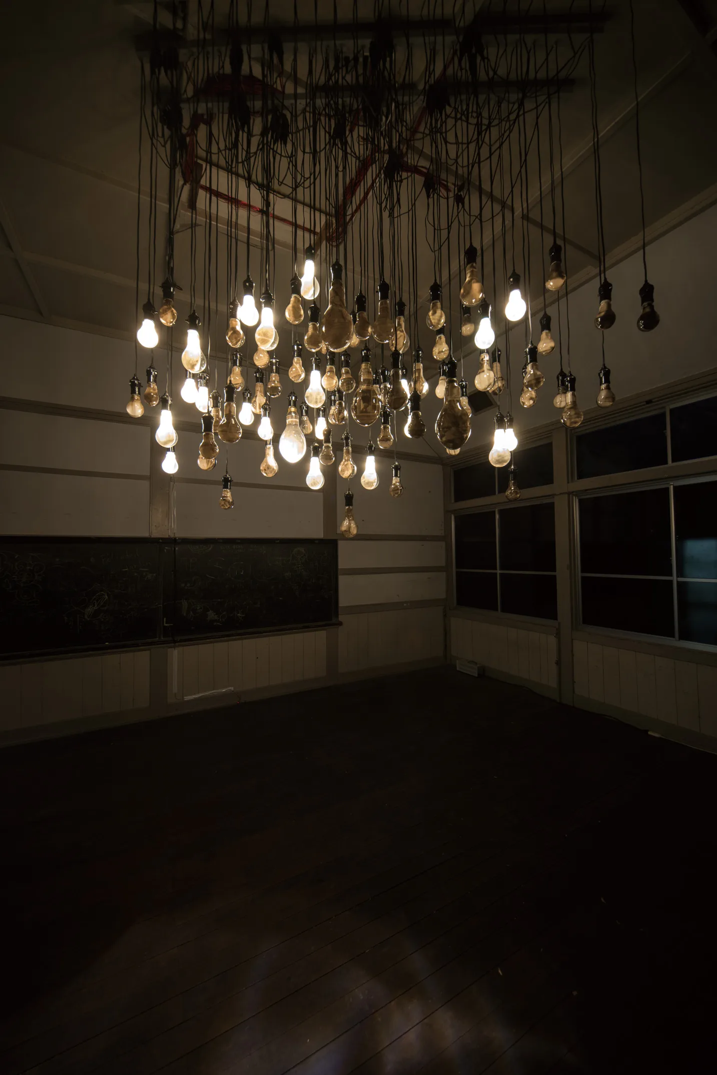 <p>電球都市<br /> 旧第三小学校、中之条、群馬<br /> 撮影：宮本和之(Kazuyuki Miyamoto）</p> 