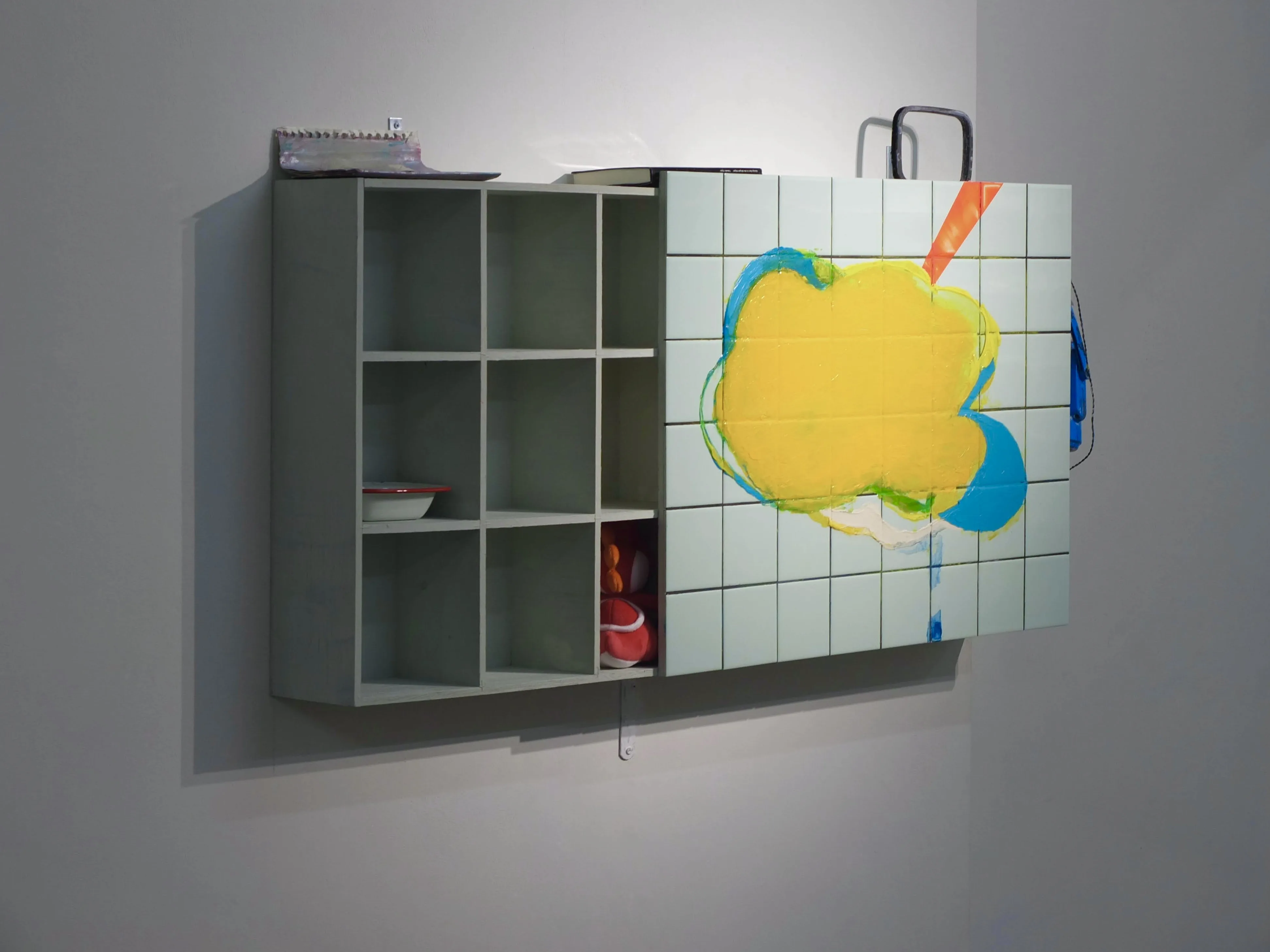 <p><strong>Going out in the bright night</strong> (2019年)</p> 