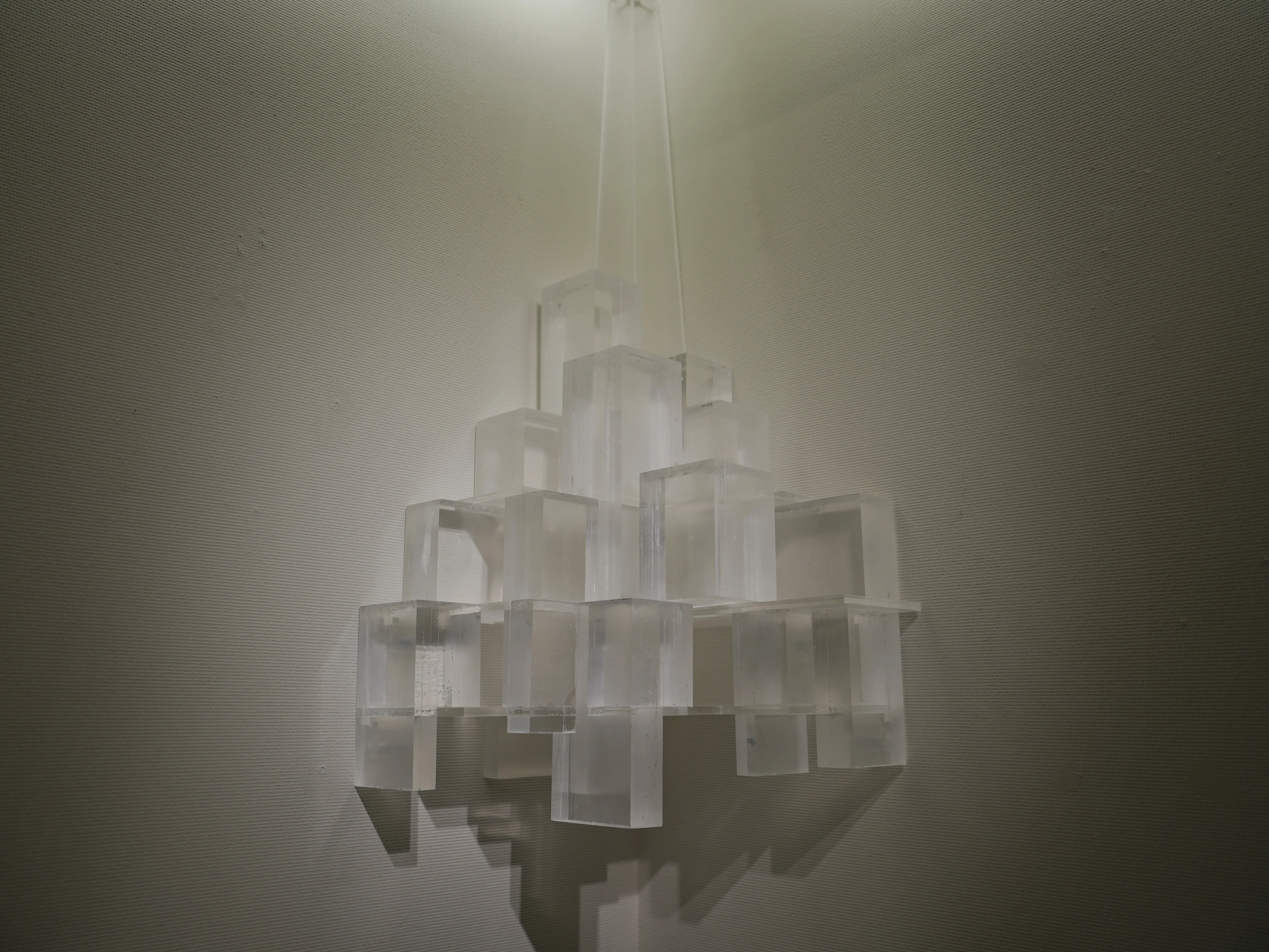 <p><strong>飛ぶ視線、泳ぐ身体</strong> (2024年)</p> 